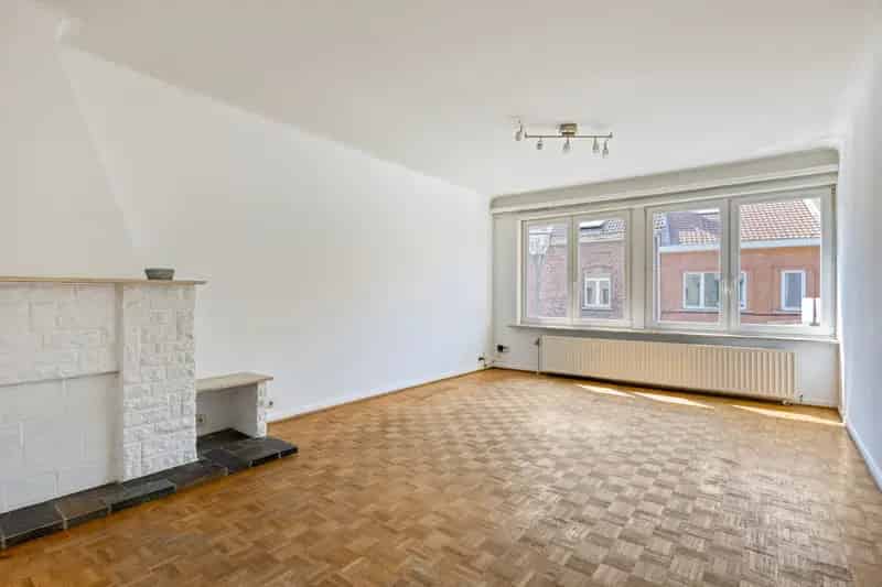 Huis te koop Anderlecht: Opbrengsteigendom met 2 appartementen en garage