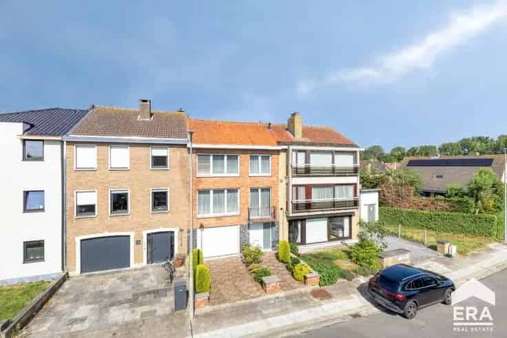 Huis Te Koop Sint-Kruis Te renoveren woning