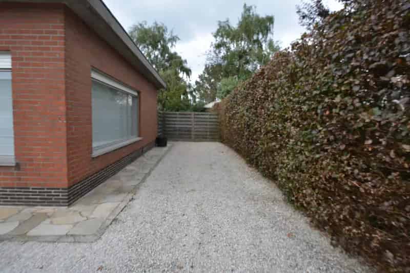 Huis te koop Waregem: 2 slaapkamers, tuin, garage