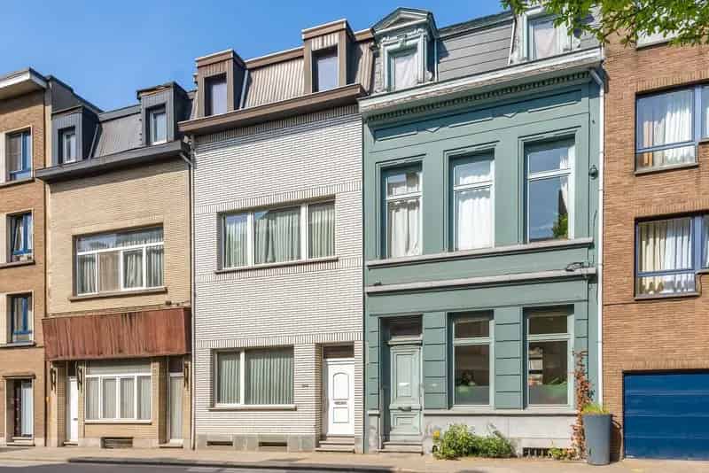 Ruime gezinswoning 5-6 slaapkamers grote tuin Antwerpen