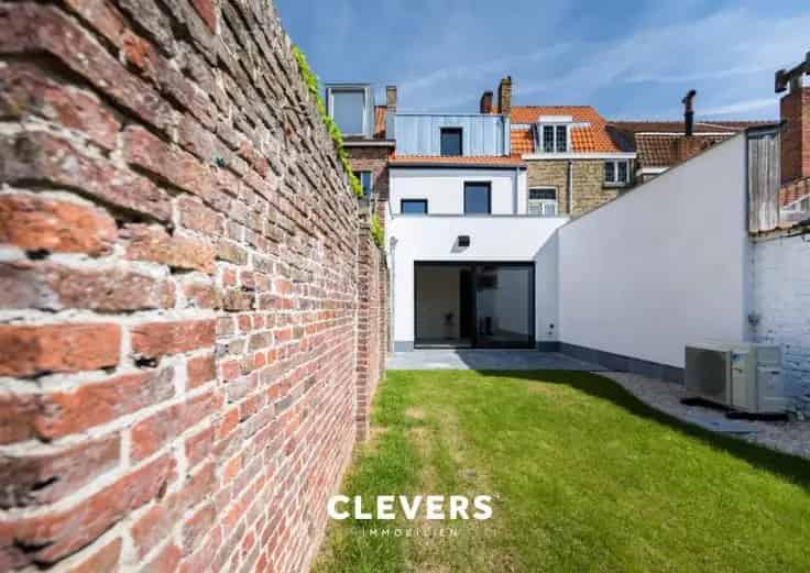 Gerenoveerde Stadswoning Brugge 4 Slaapkamers Zuidtuin