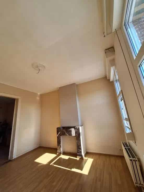 Huis Te Koop Te Renoveren 1728m2 3 slaapkamers Grote Tuin