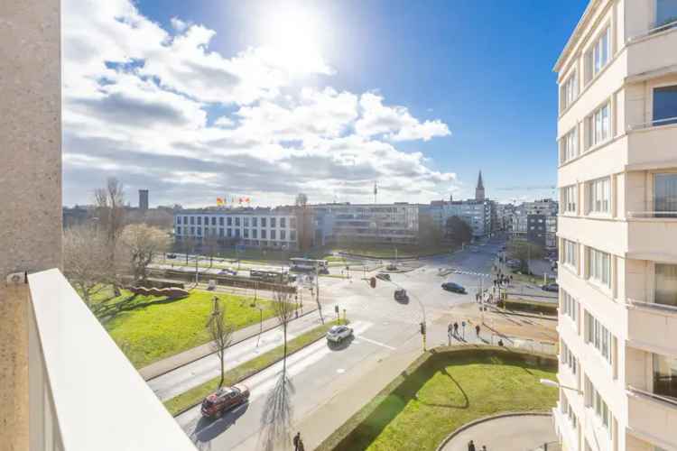 Te koop 2-slaapkamer appartement aan de jachthaven van Oostende