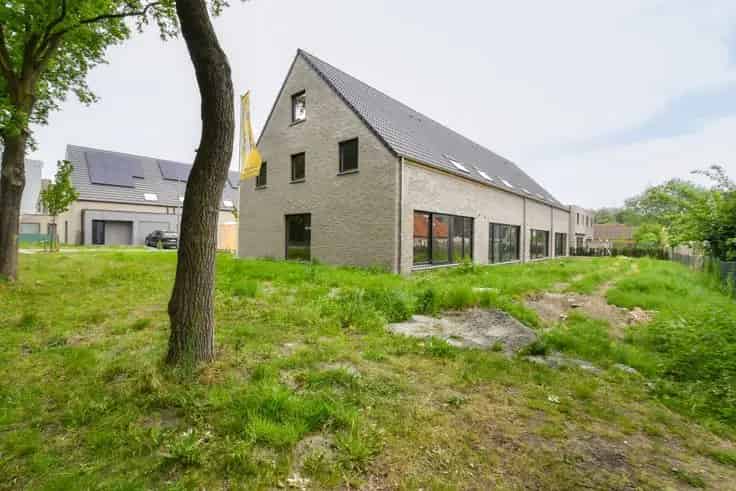 Nieuwbouwhuis 4 slaapkamers Beernem  - Landelijk gelegen