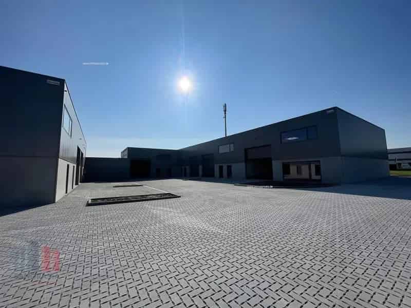Nieuwbouw KMO Unit 384m² te Koop Oostende