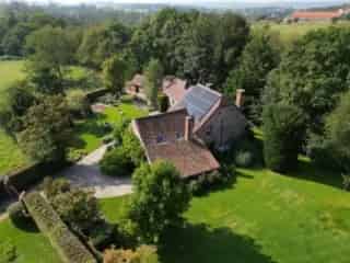 Villa te Koop Nijvel 310m² 410m² 3025m²