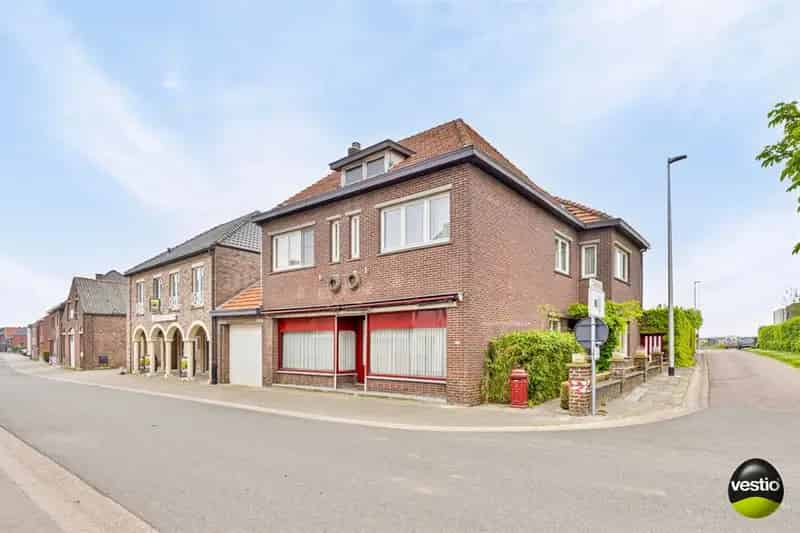 Handelswoning Vliermaal 4 slaapkamers 298m²