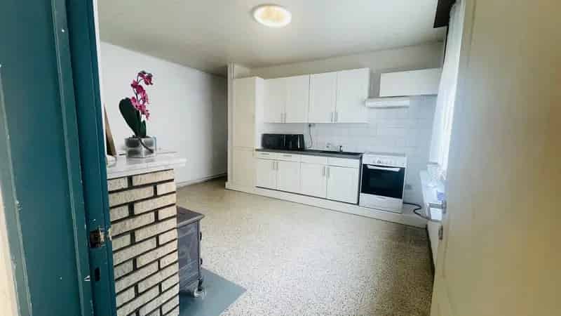 Vrijstaande woning met praktijk Ruddervoorde