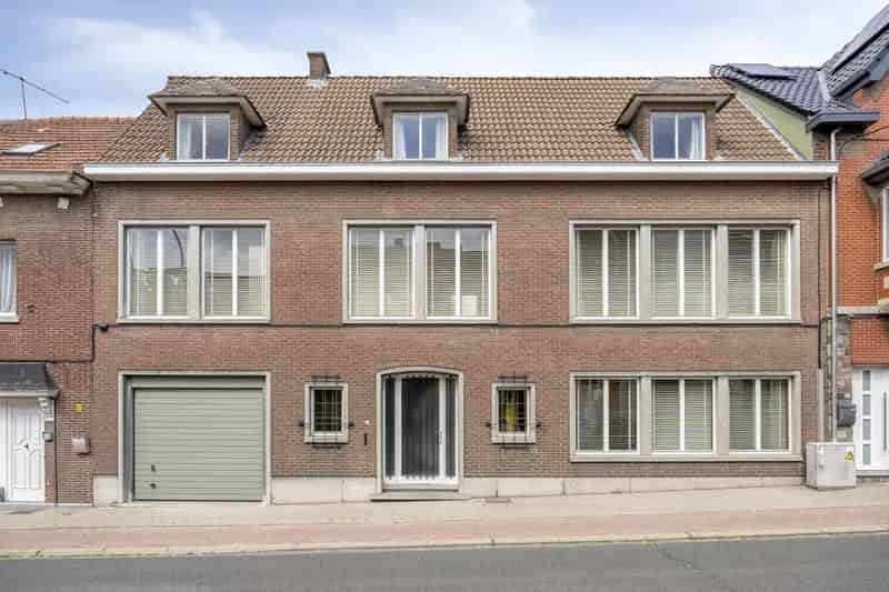Huis te huur Tienen: 7 slaapkamers, 380m², wonen en werken