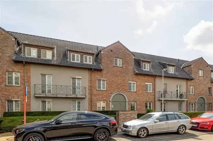 Dakappartement met groot terras te koop