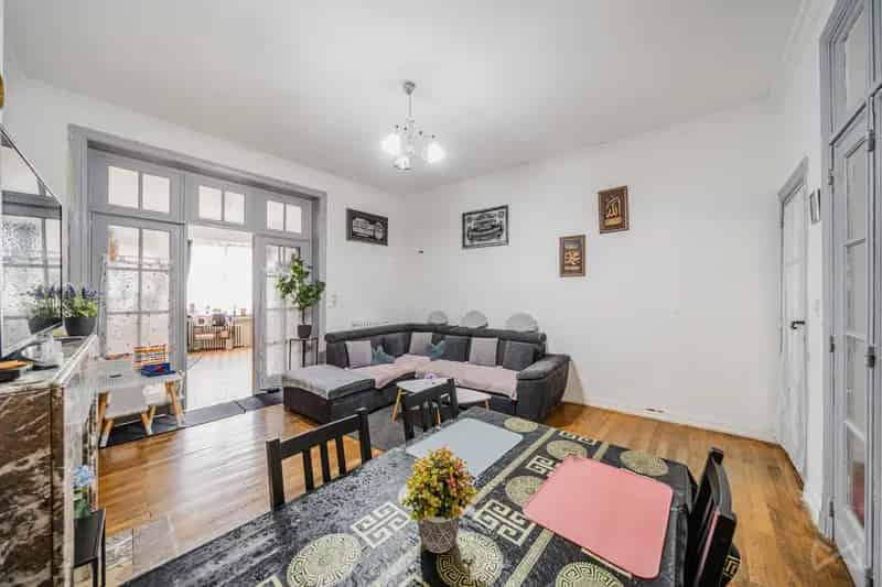 Huis te Koop Schaarbeek: Beleggingspand met 3 Appartementen