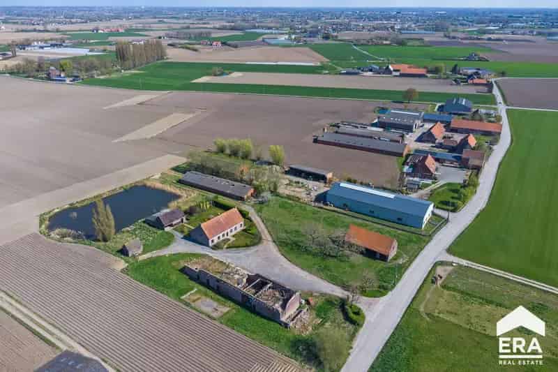 Huis te koop Hooglede: Landelijke hoeve 7200m²