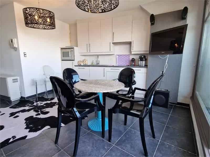 Duplex te Koop De Panne 1 Slaapkamer Strand Nabij