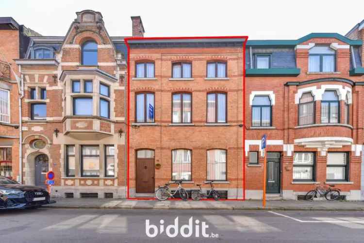 Ruime Herenwoning te Vilvoorde Centrum 196m2