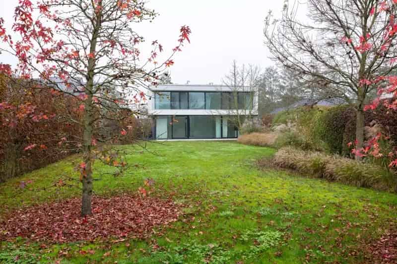 Villa te Schriek: Luxe villa met praktijkruimte en vele voorzieningen