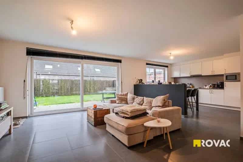 Zeer ruime woning 4 slaapkamers garage tuin
