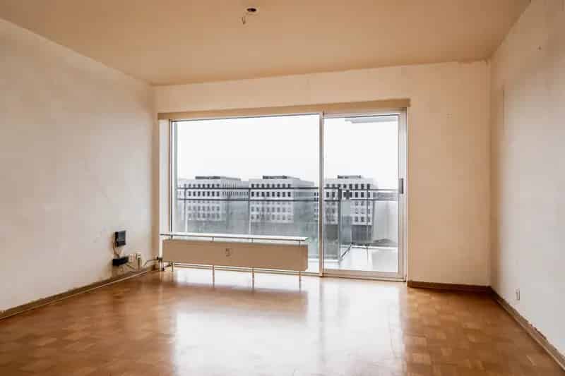 Appartement te renoveren Berchem 2 terrassen