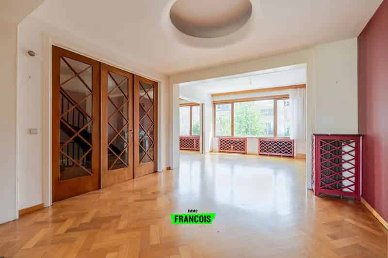 Huis te huur Etterbeek: Karaktervolle woning met tuin