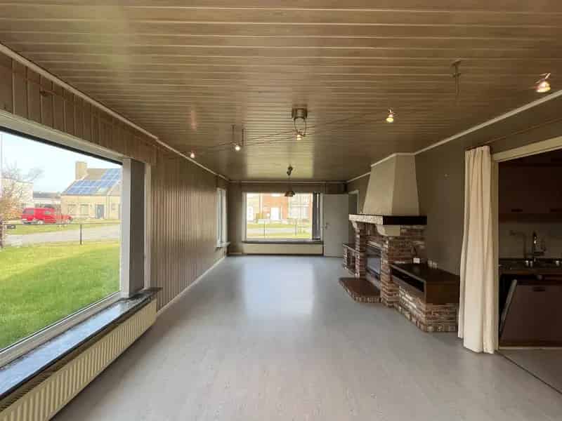 Huis te huur Sint-Michiels: 3 slaapkamers, garage en tuin