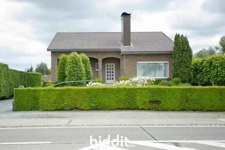 RUIME ALLEENSTAANDE WONING 