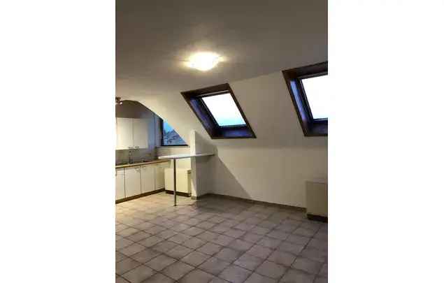 Huur 2 slaapkamer appartement van 95 m² in Ghent