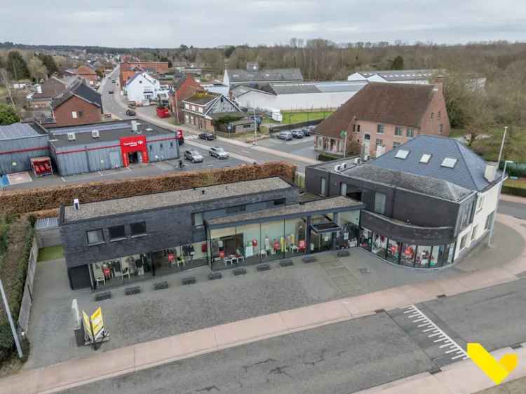 Luxueus Handelspand met Ruime Woning en Tuin te Koop