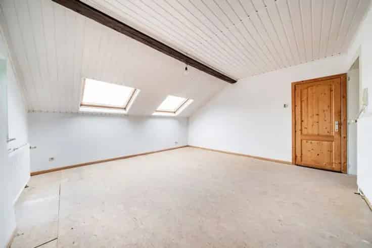 Appartement Te Koop Nabij Winkels en Openbaar Vervoer