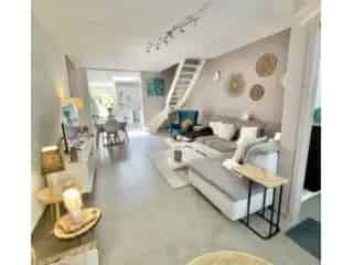 Huis te koop Saint Nicolas - Geheel gerenoveerde woning