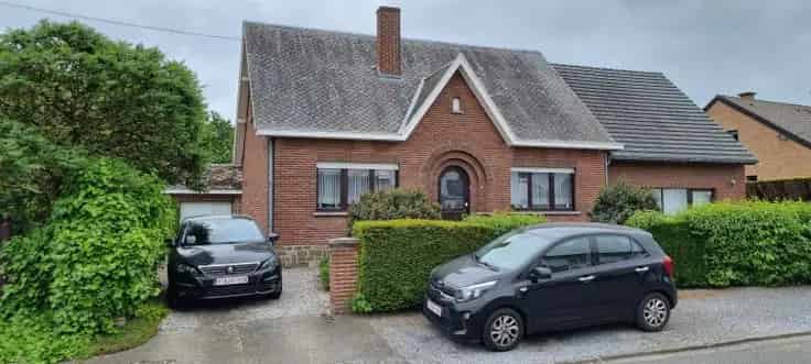 Huis te Koop Rustige Straat 2 slaapkamers Garage Tuin