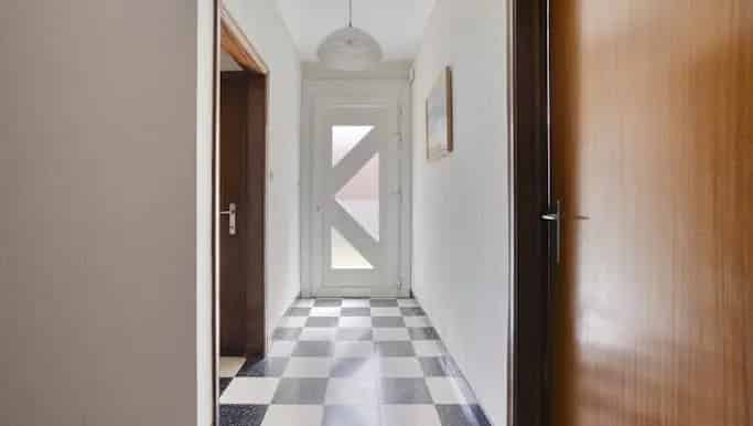 Gelijkvloerse woning met tuin en garage te koop Westouter