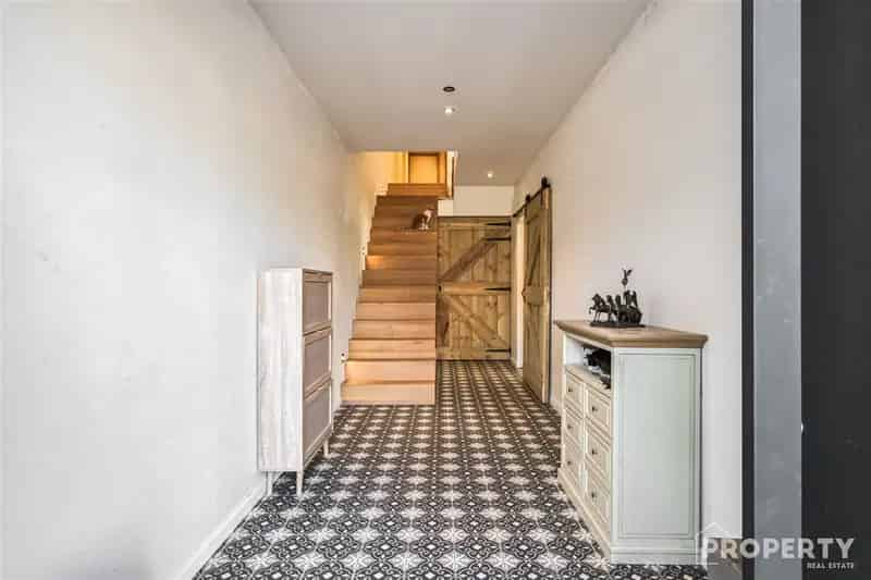 Huis te koop Ooigem: Ruime woning met loods 600m2