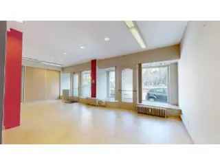 Handelspand te Huur Luik - Winkelruimte Kantoor 113m²