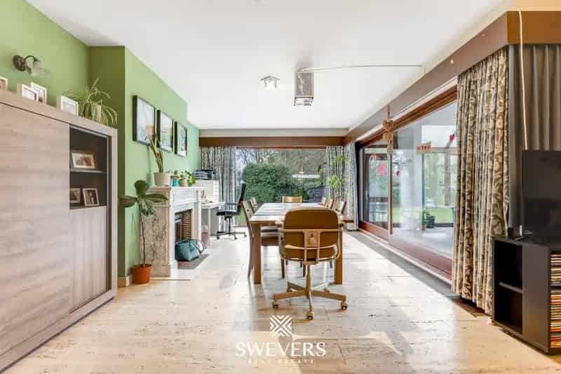 9 Slaapkamers Diepenbeek Ruime Gezinswoning