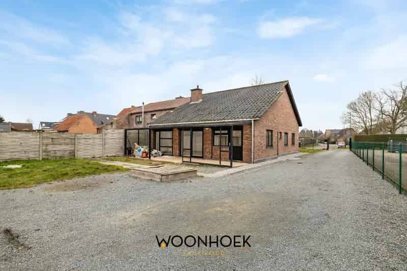 Huis te koop Lokeren: Instapklare bungalow in rustige woonwijk
