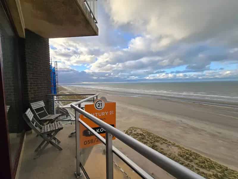 Appartement te huur Nieuwpoort-Bad: Zeezicht, gemeubileerd