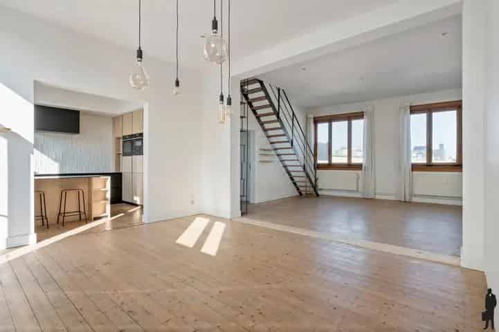 Duplex Penthouse Antwerpen: Ruim Terras & Panoramisch Uitzicht