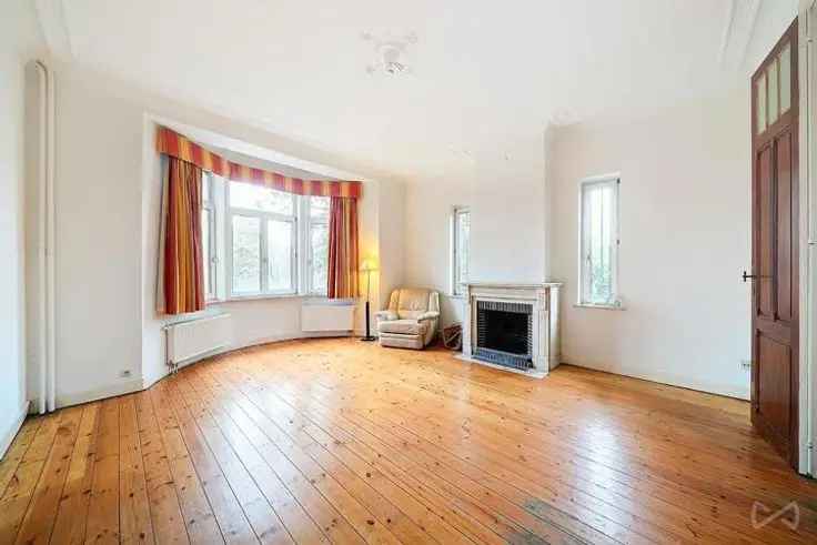 Huis Te Koop: Exclusieve 3-Gevelwoning 285m² met Grote Tuin