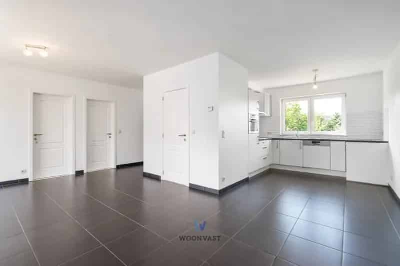 Appartement te Koop Lebbeke - Instapklaar met Terras en Garage