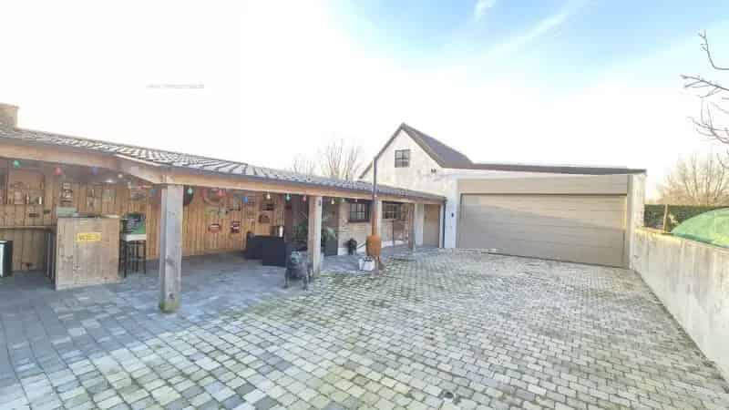 Woning te koop Oudenburg 3 slaapkamers ruime loods