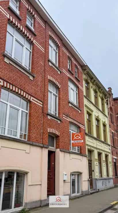 Huis Te Koop Sint-Amandsberg: Ruime Burgerwoning met Stadstuint