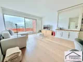 Appartement te Koop Ukkel 74m2 1 Slaapkamer Terras Parking