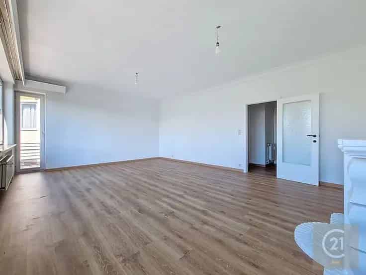 Appartement Te Koop Laken 3 Slaapkamers 120m²