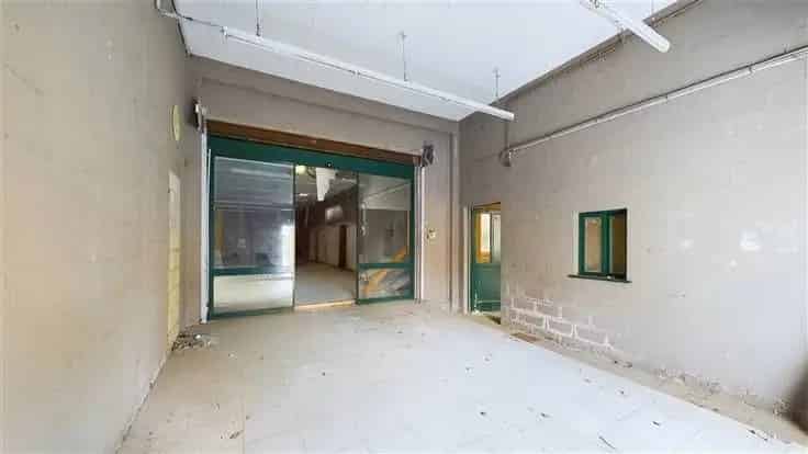 Appartementenblok te renoveren Leuze 821m²