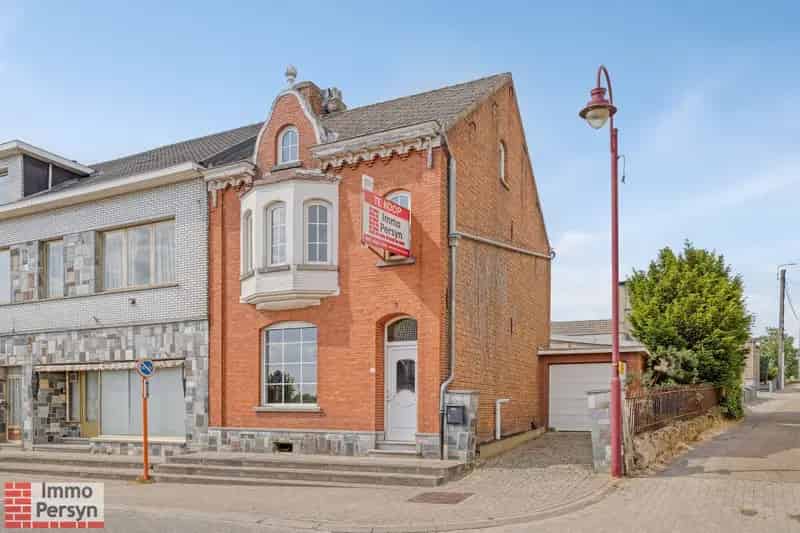 Te renoveren halfopen woning met erker en garage Scherpenheuvel-Zichem
