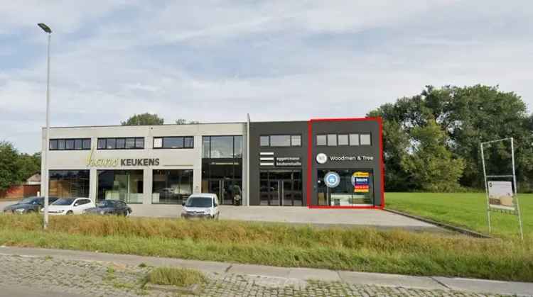 MODERNE EIGENDOM MET PARKING ZICHTLOCATIE