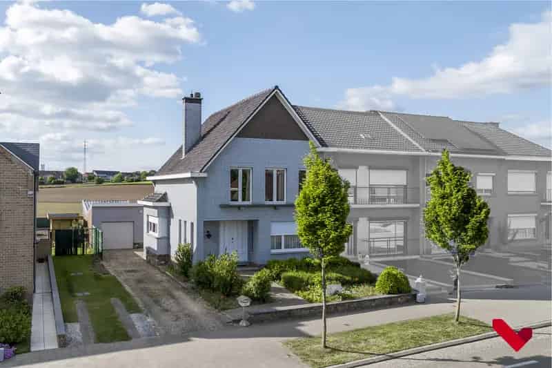 Huis te huur Tienen: 3 slaapkamers, garage, tuin