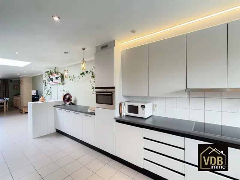 WONING GB 3 Slaapkamers Garage