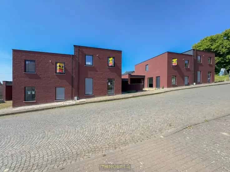 Nieuwbouw Ronse: stijlvolle halfopen woning met tuin