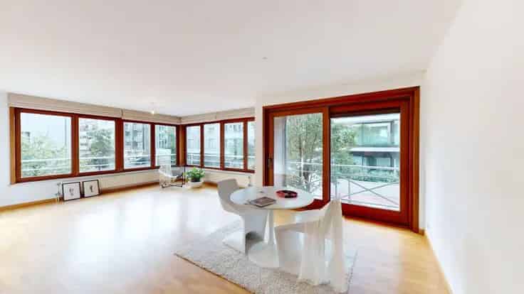 Ruim Hoekappartement Nabij Strand 2 Slaapkamers