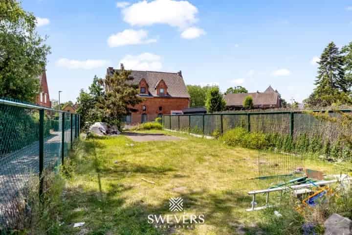 Te renoveren HOB Genk 5 eenheden 268m²